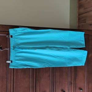 Crown & Ivy Beach cropped pants